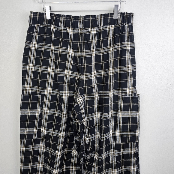 Forever 21 Plaid Wide Leg Cargo Pants with Detachable Chain NWOT - Picture 8 of 10